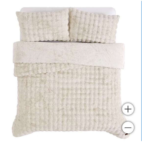 FRYE 3-piece Faux Fur Comforter Set Cream Size King - Picture 5 of 8